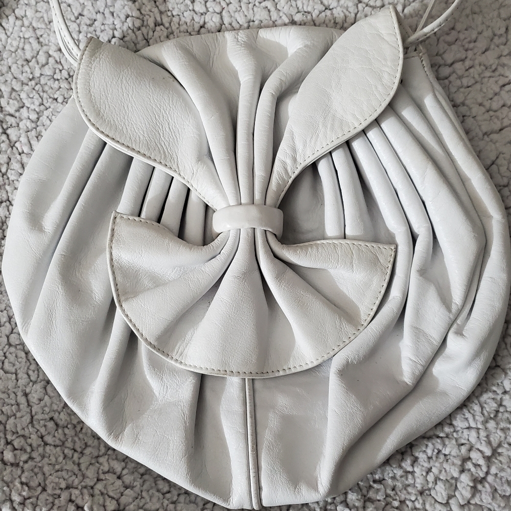 Vintage 50's Clemente leather white purse ruffle bow shoulder bag EXCELLENT COND - Picture 3 of 10